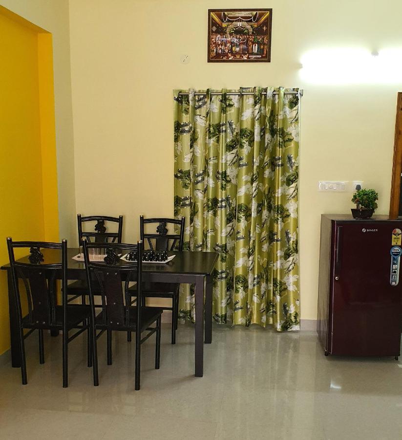 Tirupati Homestay - Apartments Luaran gambar