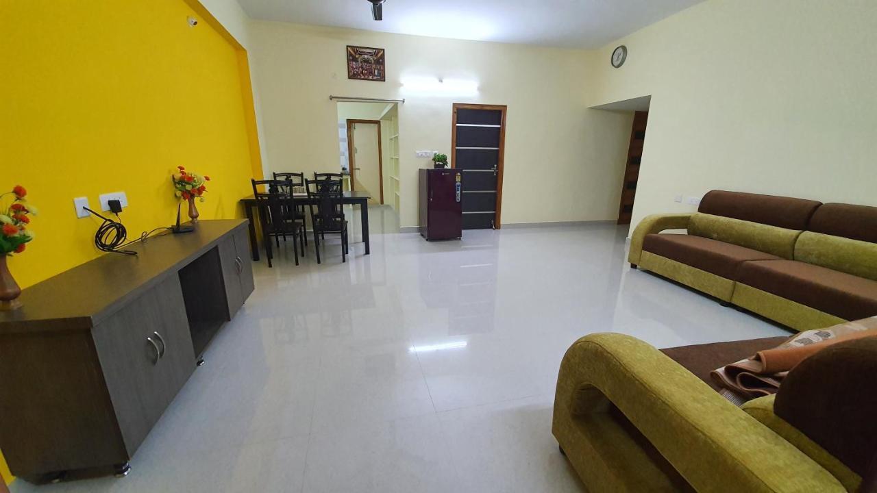 Tirupati Homestay - Apartments Luaran gambar