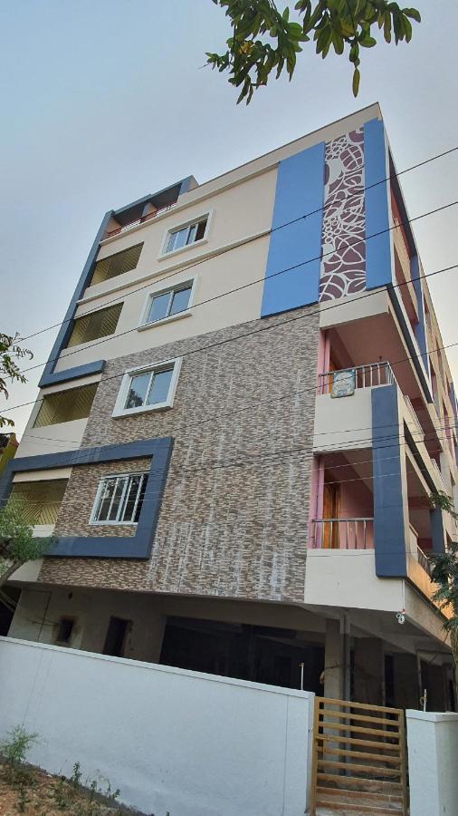 Tirupati Homestay - Apartments Luaran gambar