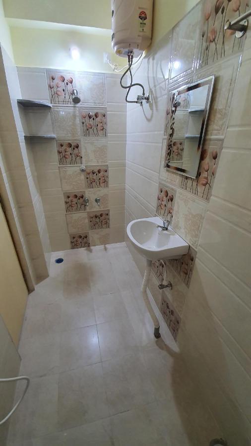 Tirupati Homestay - Apartments Luaran gambar