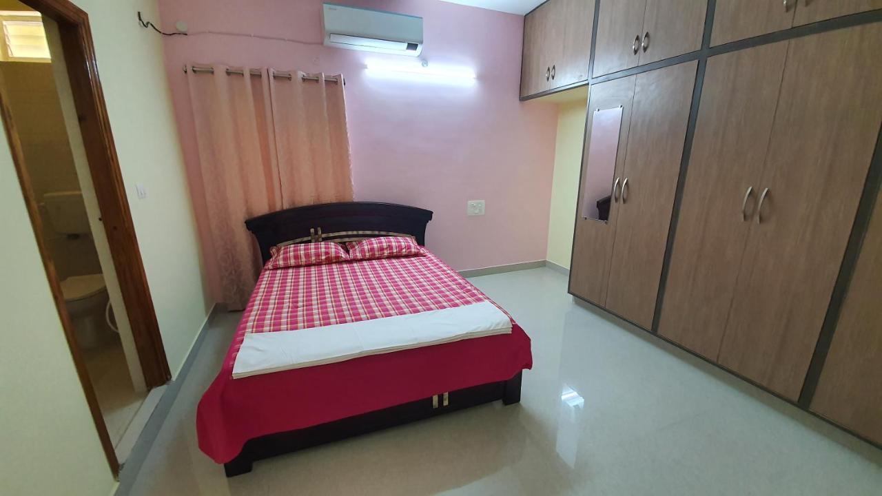 Tirupati Homestay - Apartments Luaran gambar