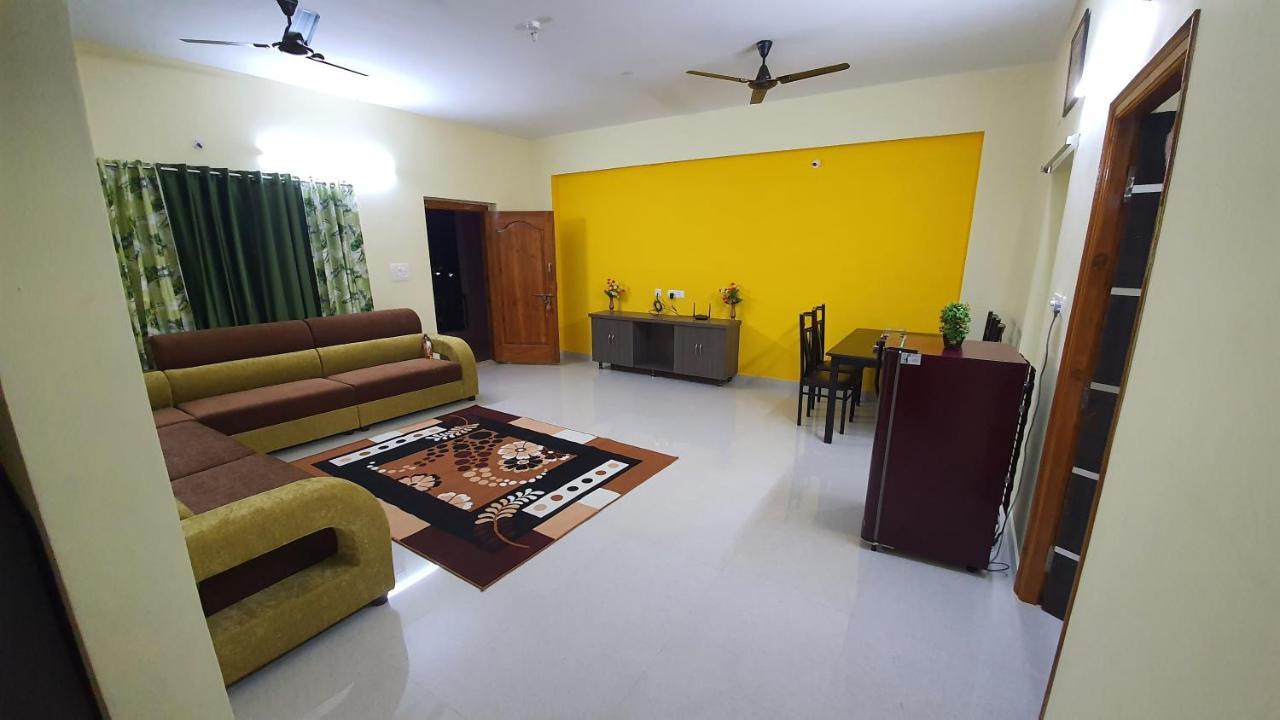 Tirupati Homestay - Apartments Luaran gambar