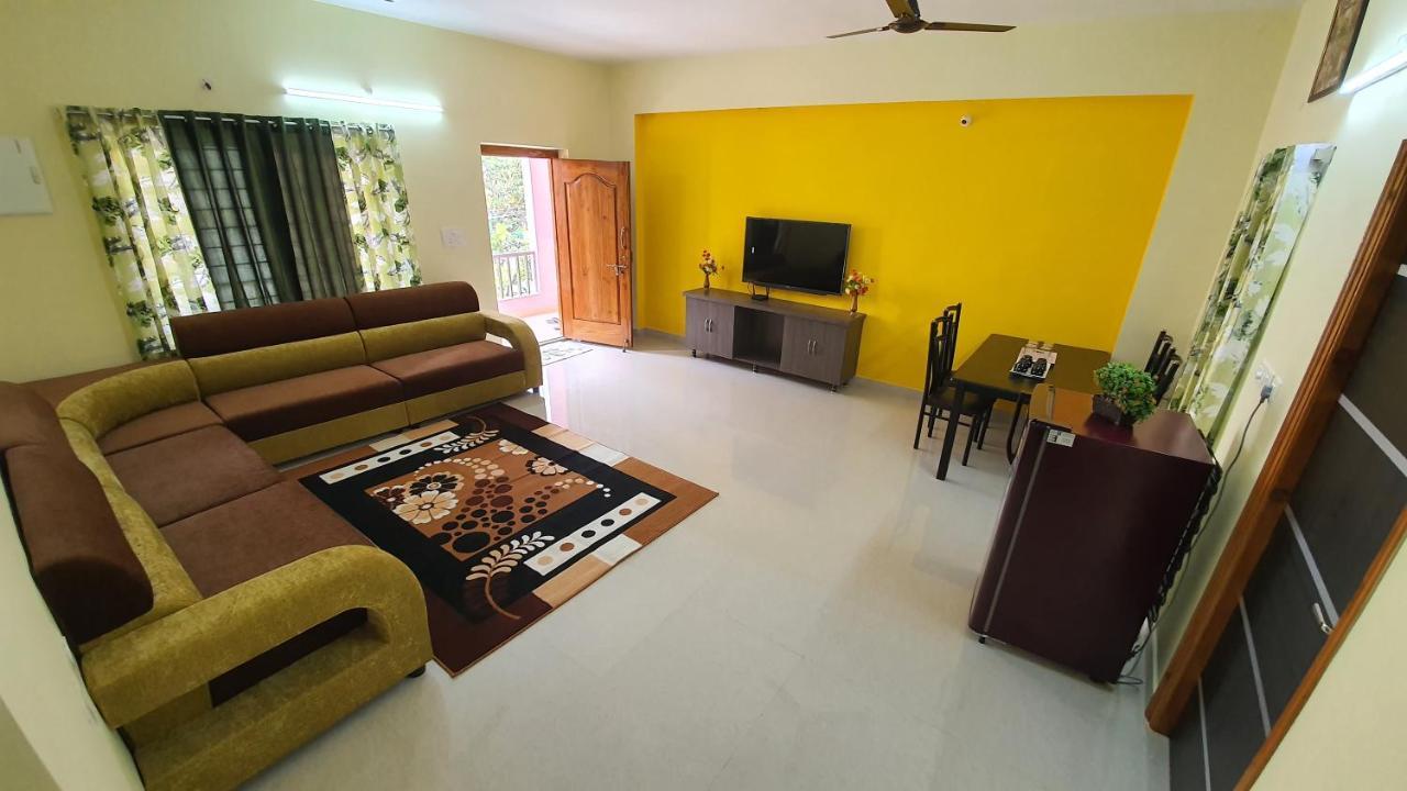 Tirupati Homestay - Apartments Luaran gambar